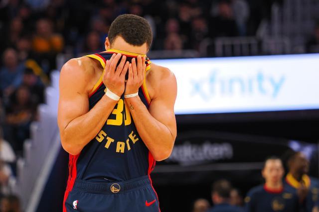 开云体育APP官网-勇士进攻已在联盟垫底 独木难支的库里真的累了