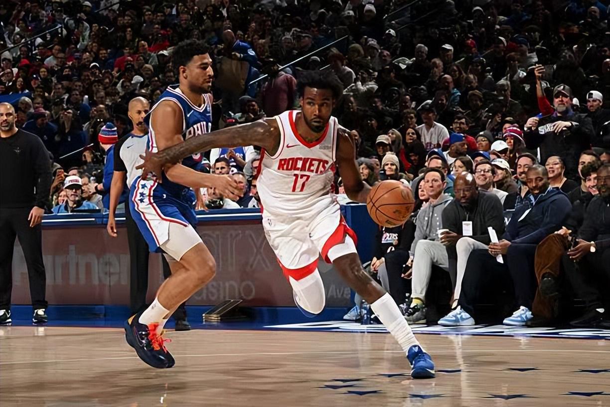 开云APP下载地址-攻防两端都尽力了，可惜火箭锋线新星也救不了两大先发的灾难表现