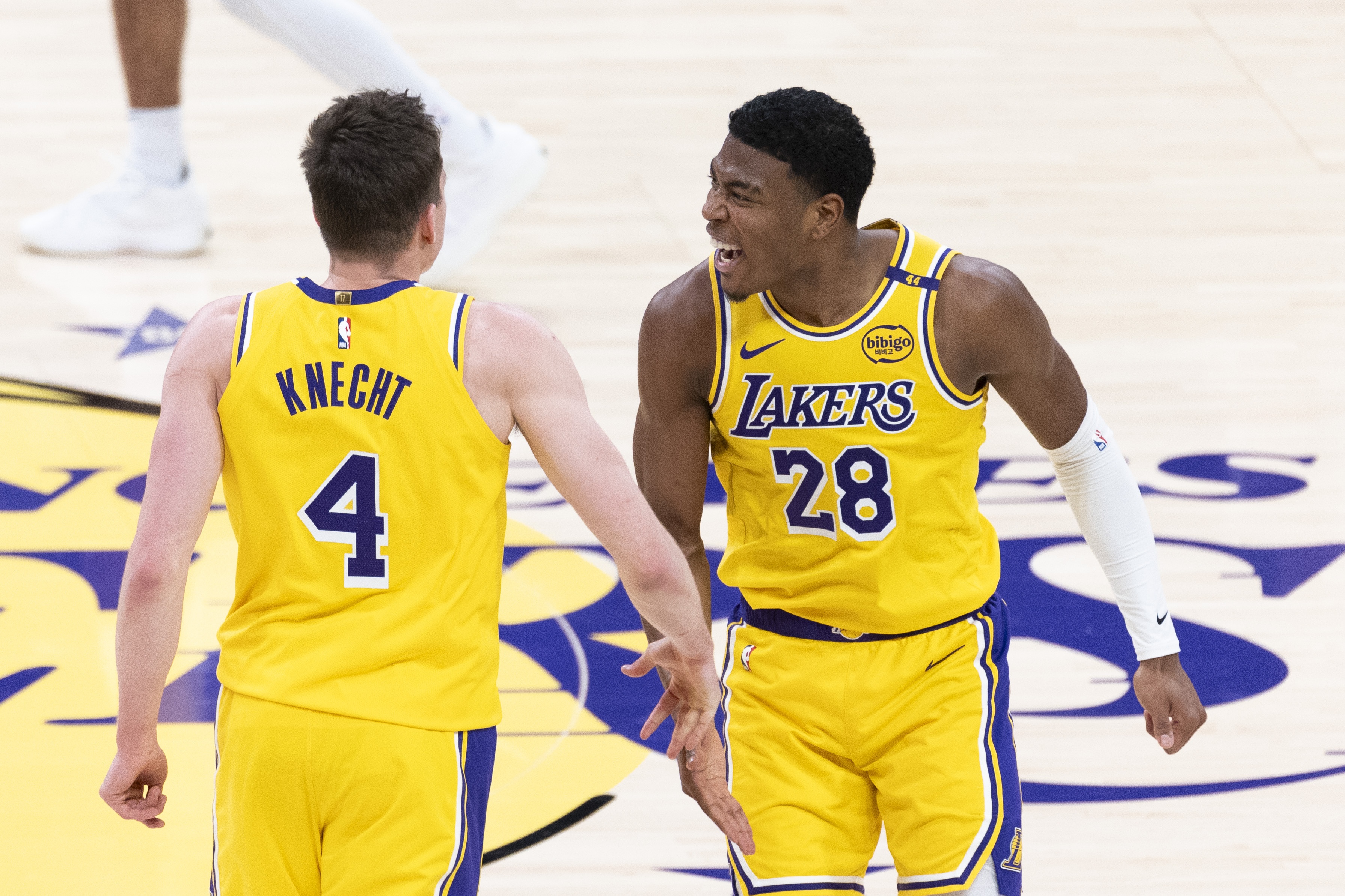 开云体育平台在哪里注册-湖人或送出克内&amp;八村全力追求亨特 嘴哥&amp;库明加&amp;字母也均传出流言